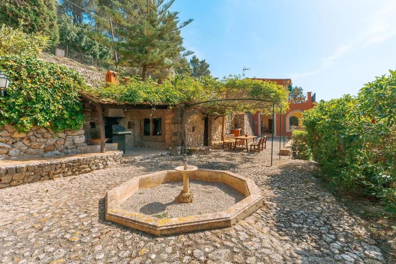 Wunderschoene Ruhige Finca Mit Pool In Galilea Galilea  Holiday home Galilea (Mallorca)